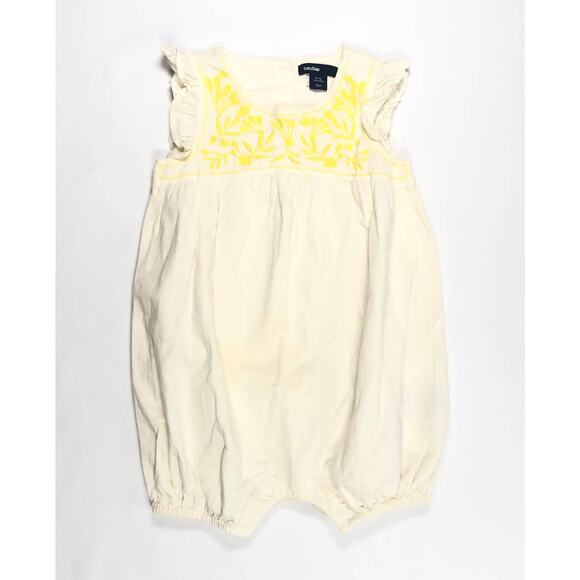 BABY GAP BABY GIRL EMBROIDERED ROMPER SIZE 6/12M - Picture 1 of 4